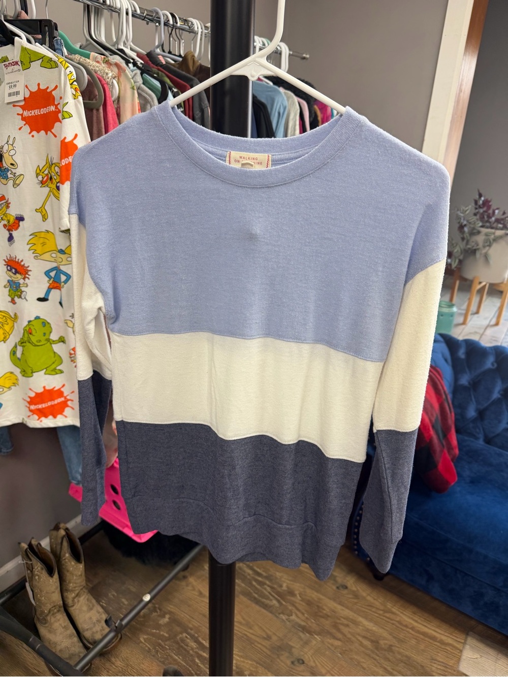 Colorblock Crewneck Sweater in Light Blue, Cream & Navy